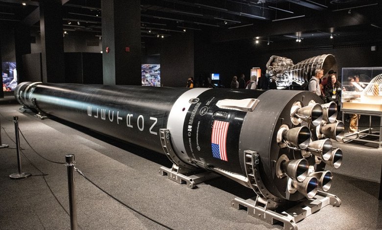 Rocket Lab’s Electron Rocket Lands at the California Science Center